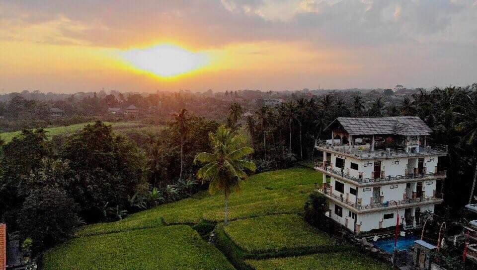 Nirwa Ubud Karma Hotel Exterior photo